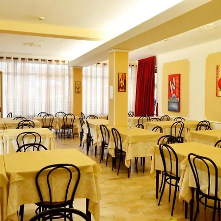 In Guest - New Cirene Triple Economy With Breakfast